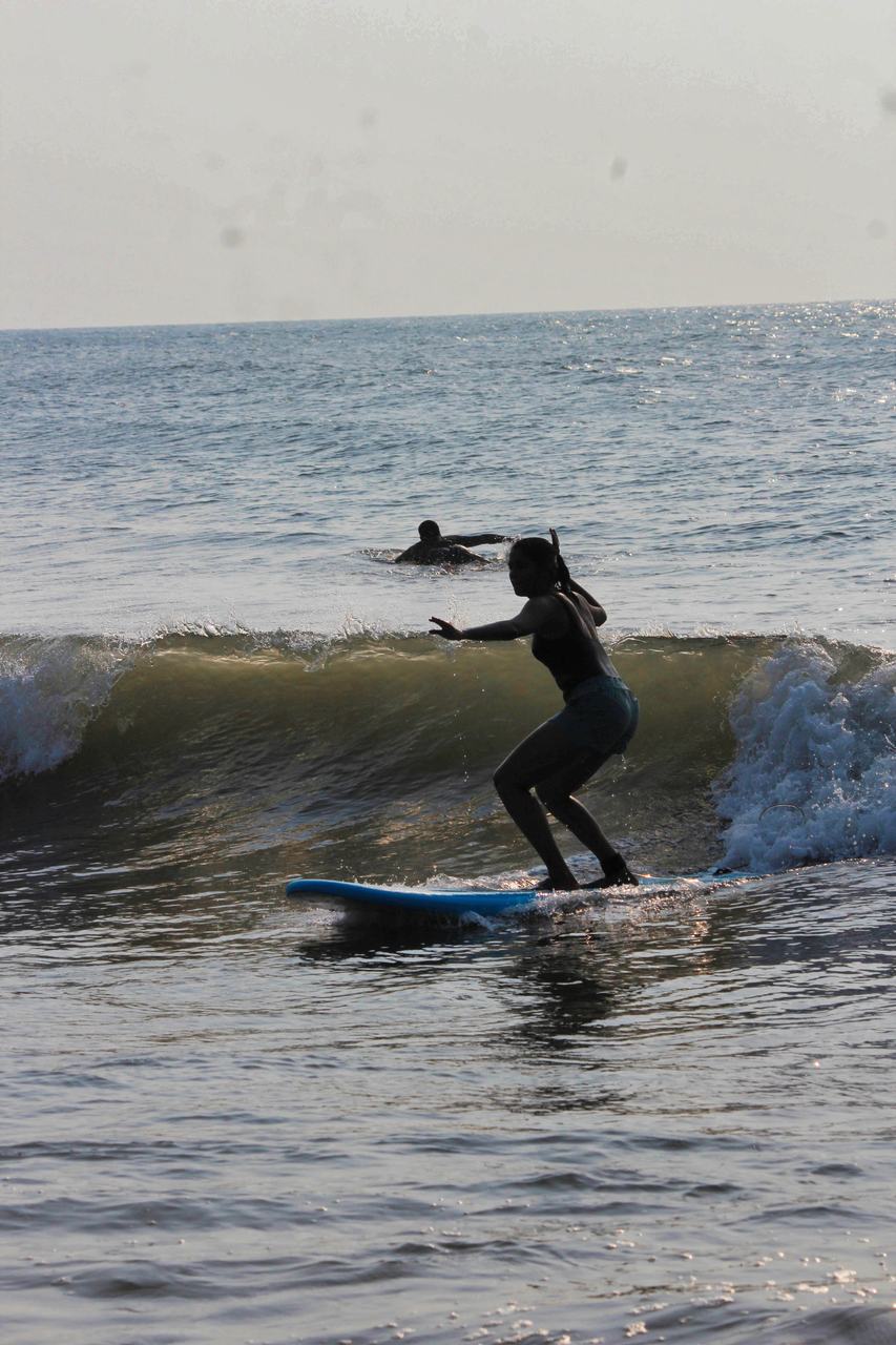 Surf lesson at Pondicherry Surf School